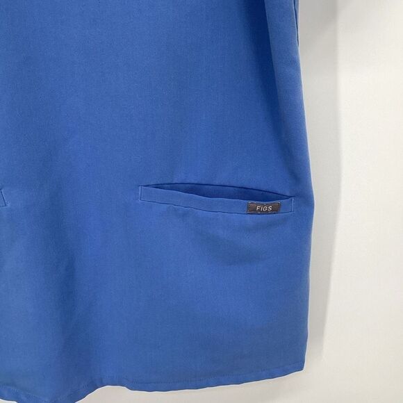 Ladies Figs Casma‎ Technical Collection three-Pocket Scrub Top - Picture 3 of 7